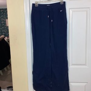Nike basic navy blue sweatpants